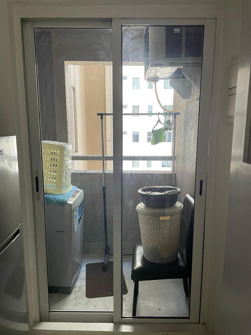 Cozy 2-Bedroom At South Of Market Soma Bgc Near Sm Aura, Market! Market! & Bonifacio High Street Taguig Bagian luar foto