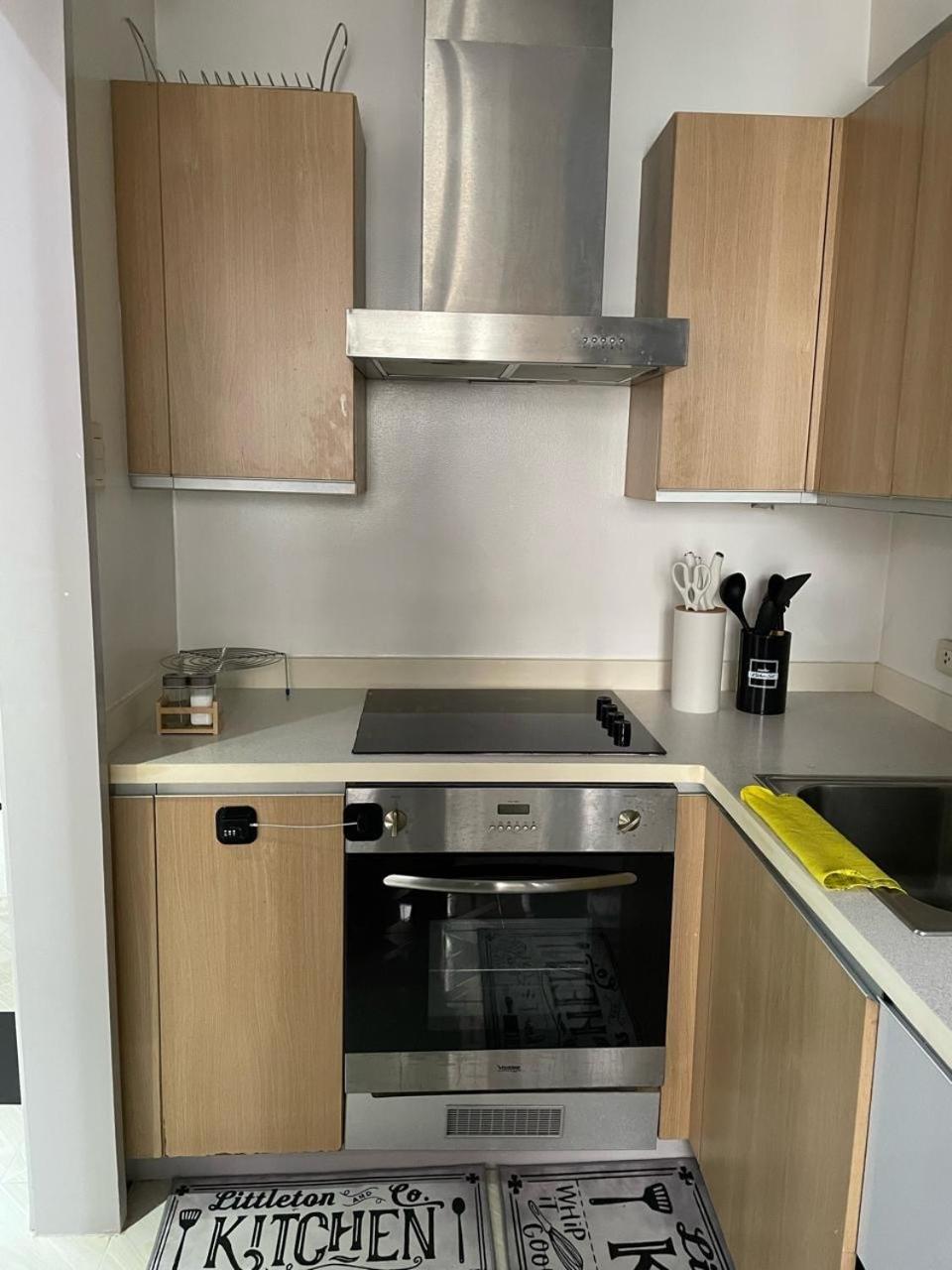 Cozy 2-Bedroom At South Of Market Soma Bgc Near Sm Aura, Market! Market! & Bonifacio High Street Taguig Bagian luar foto