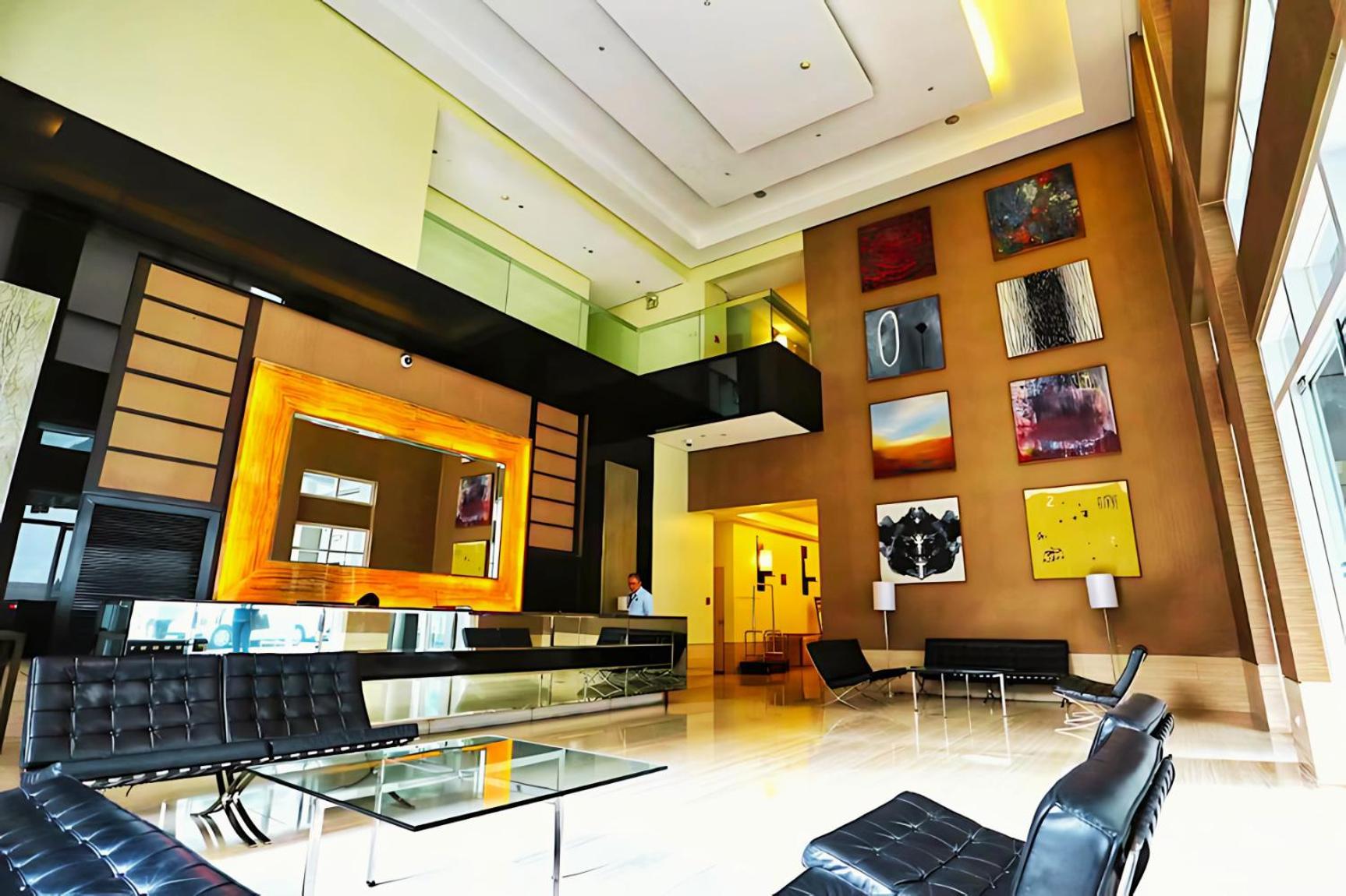 Cozy 2-Bedroom At South Of Market Soma Bgc Near Sm Aura, Market! Market! & Bonifacio High Street Taguig Bagian luar foto