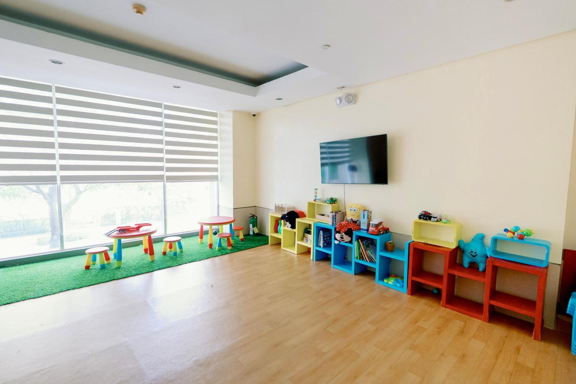 Cozy 2-Bedroom At South Of Market Soma Bgc Near Sm Aura, Market! Market! & Bonifacio High Street Taguig Bagian luar foto
