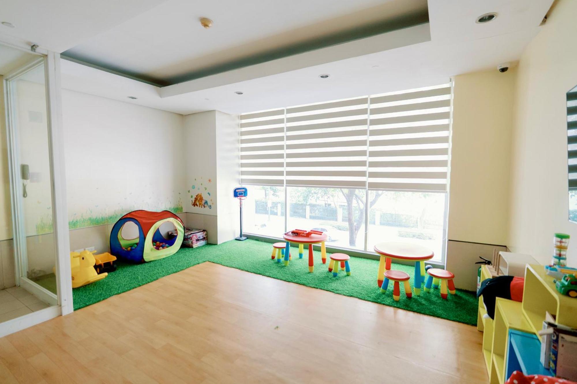 Cozy 2-Bedroom At South Of Market Soma Bgc Near Sm Aura, Market! Market! & Bonifacio High Street Taguig Bagian luar foto