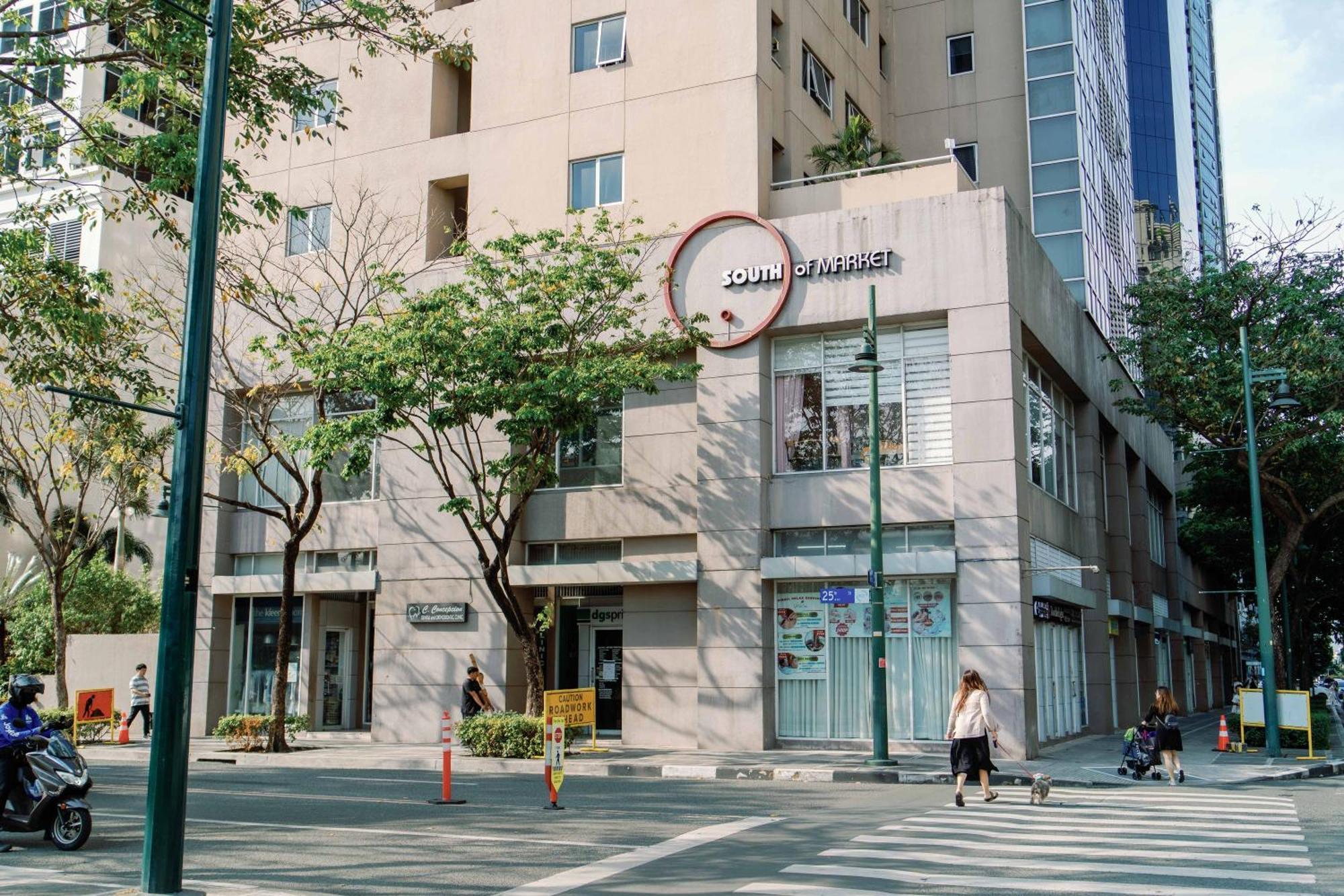 Cozy 2-Bedroom At South Of Market Soma Bgc Near Sm Aura, Market! Market! & Bonifacio High Street Taguig Bagian luar foto