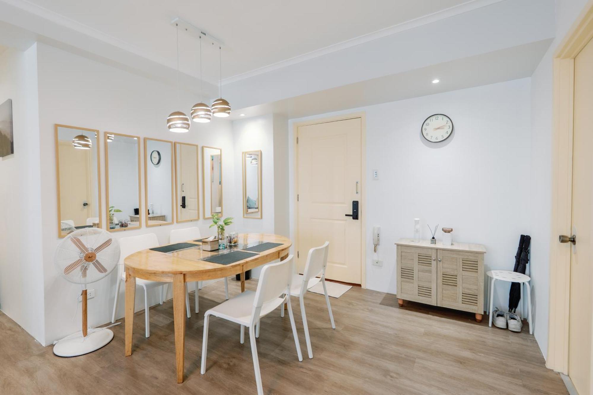 Cozy 2-Bedroom At South Of Market Soma Bgc Near Sm Aura, Market! Market! & Bonifacio High Street Taguig Bagian luar foto