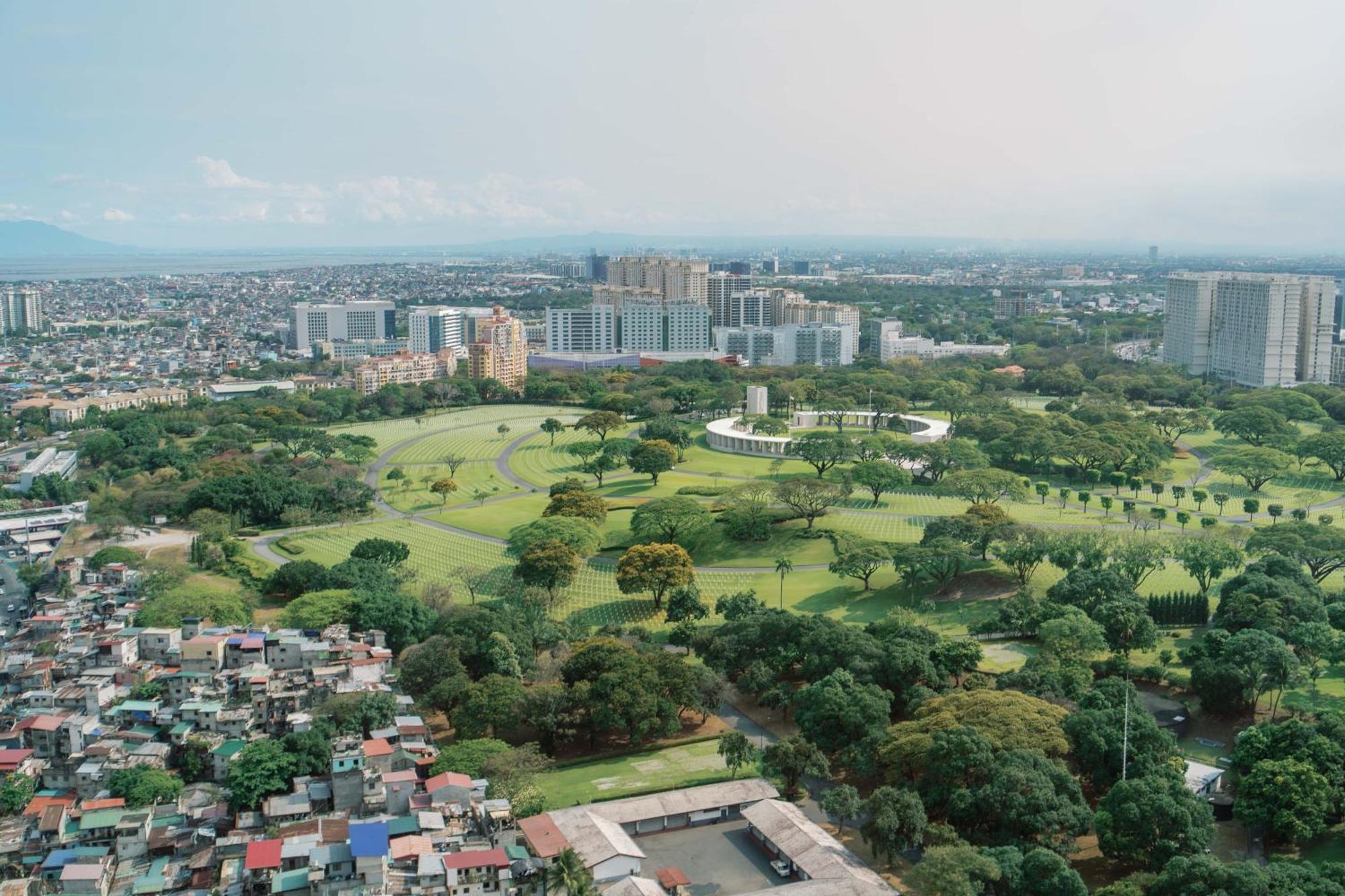 Cozy 2-Bedroom At South Of Market Soma Bgc Near Sm Aura, Market! Market! & Bonifacio High Street Taguig Bagian luar foto
