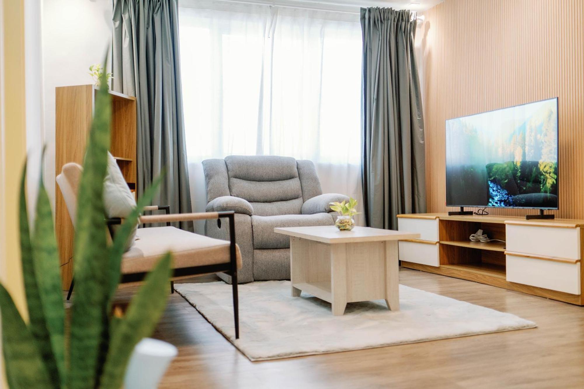 Cozy 2-Bedroom At South Of Market Soma Bgc Near Sm Aura, Market! Market! & Bonifacio High Street Taguig Bagian luar foto