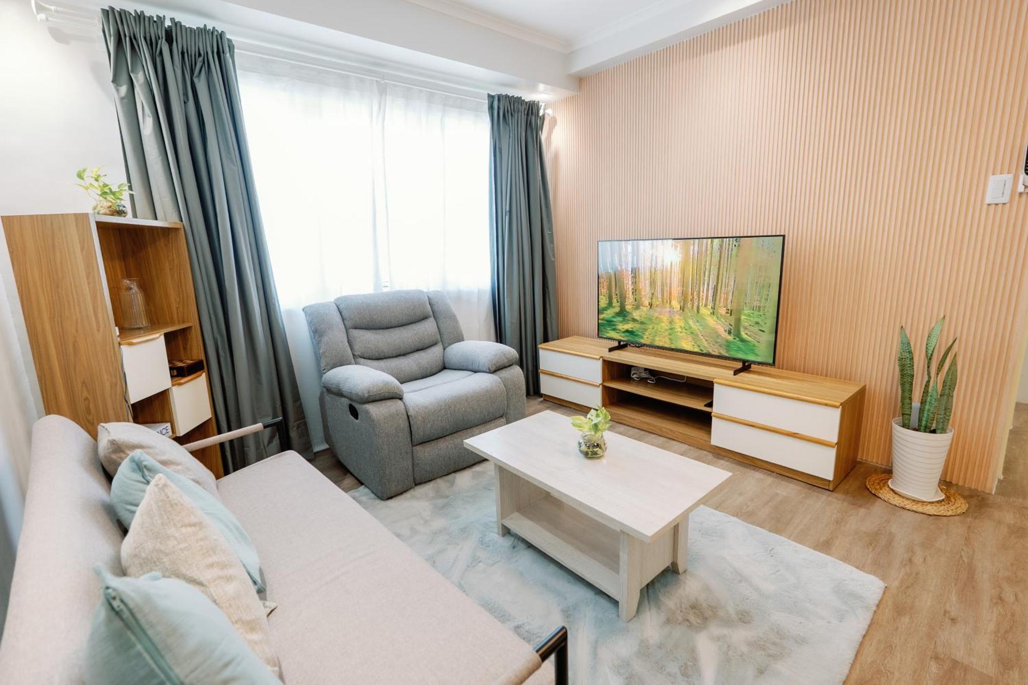 Cozy 2-Bedroom At South Of Market Soma Bgc Near Sm Aura, Market! Market! & Bonifacio High Street Taguig Bagian luar foto