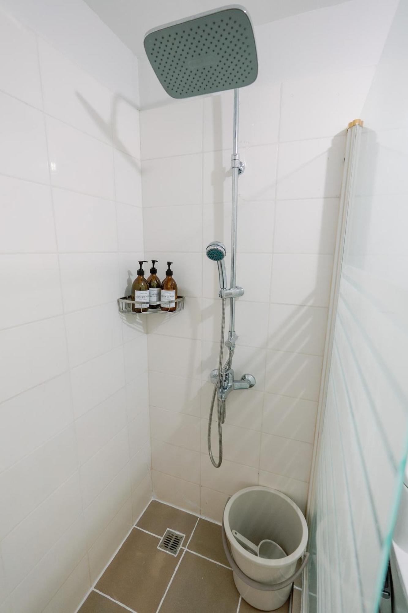 Cozy 2-Bedroom At South Of Market Soma Bgc Near Sm Aura, Market! Market! & Bonifacio High Street Taguig Bagian luar foto
