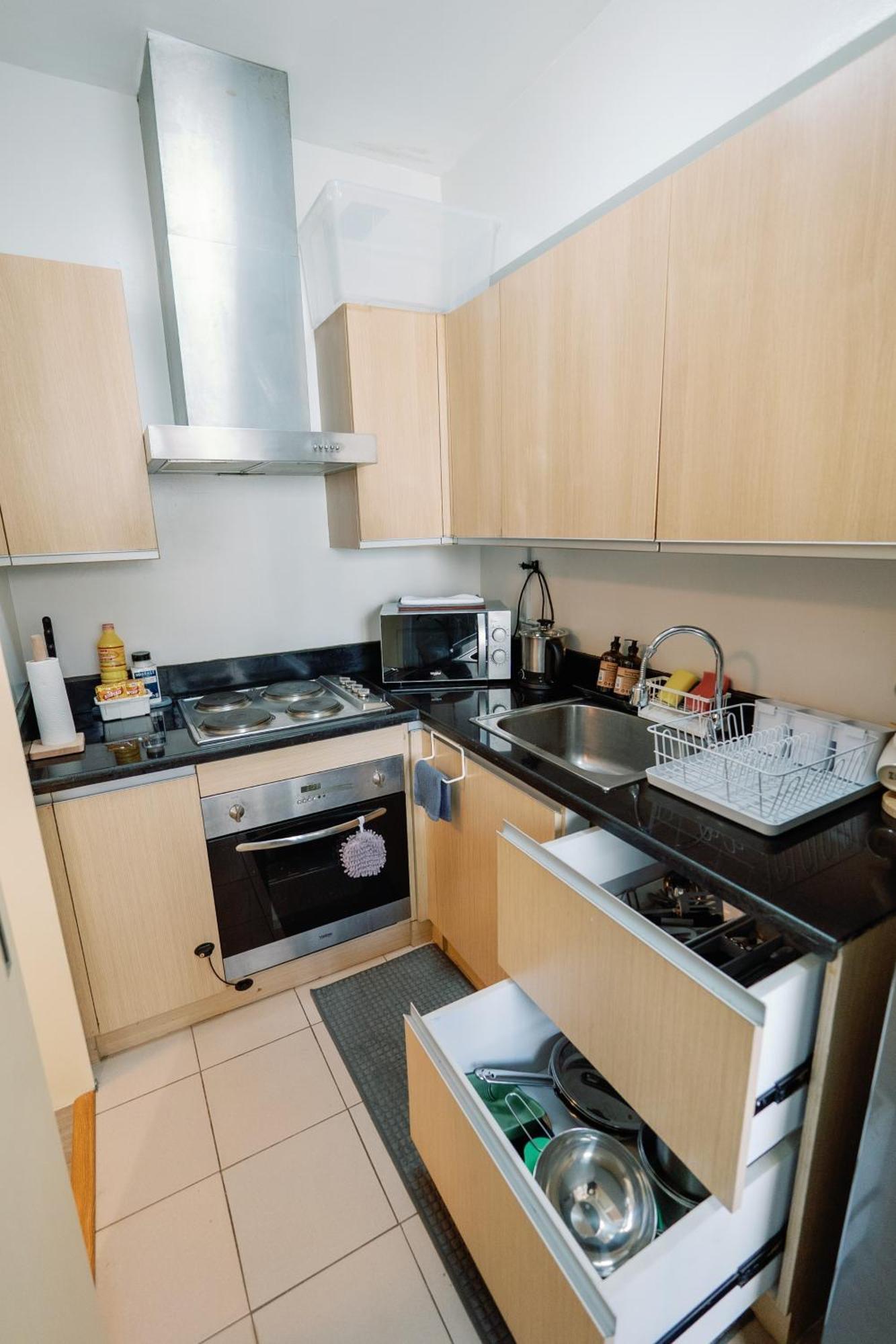 Cozy 2-Bedroom At South Of Market Soma Bgc Near Sm Aura, Market! Market! & Bonifacio High Street Taguig Bagian luar foto